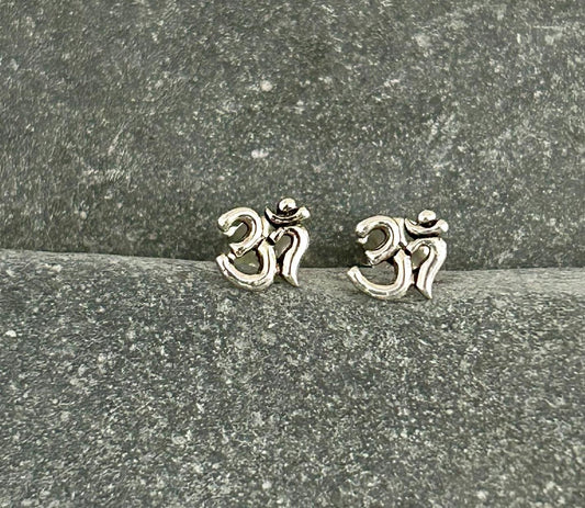 Om - 925 Sterling Silver Plain Stud Earrings, Gift-Ready