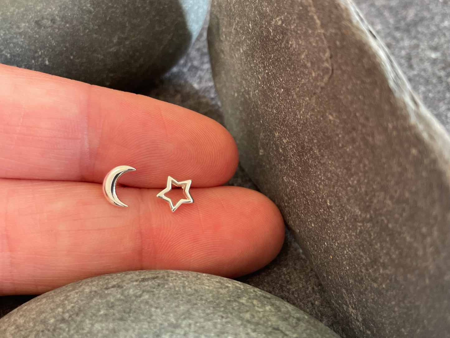 Star and Moon - 925 Sterling Silver Plain Stud Earrings - Boxed