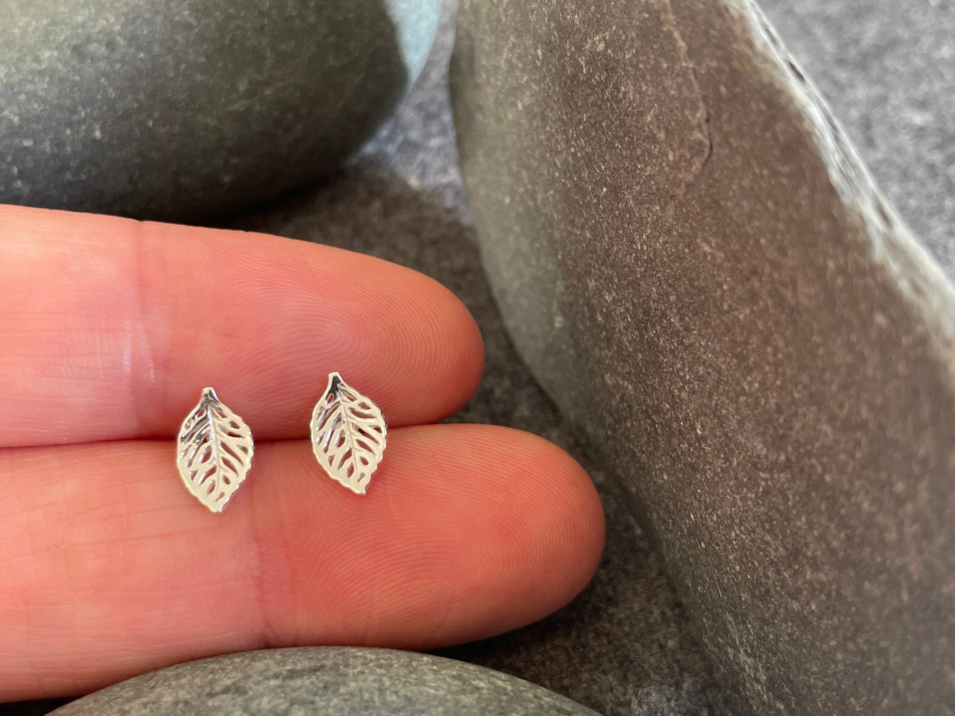 Leaf - 925 Sterling Silver Plain Stud Earrings