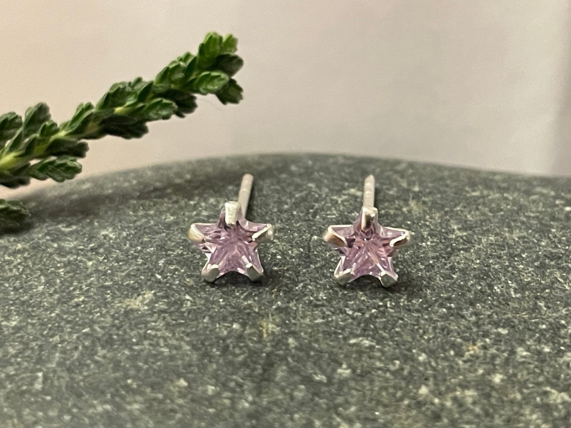 CZ Lavender Star - 925 Sterling Silver Classic Cubic Zirconia Stud Earrings - Boxed
