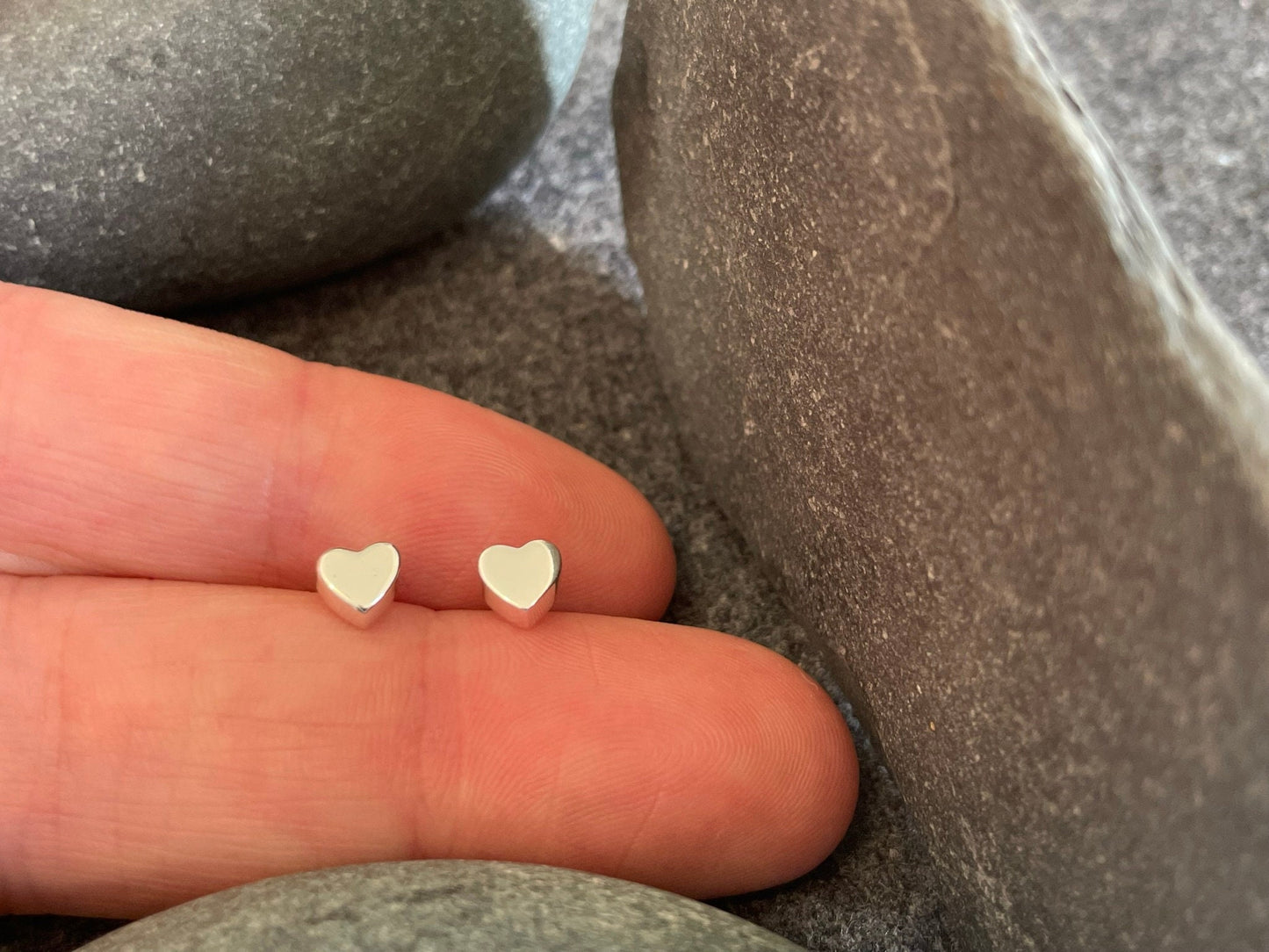 Solid Heart - 925 Sterling Silver Plain Stud Earrings