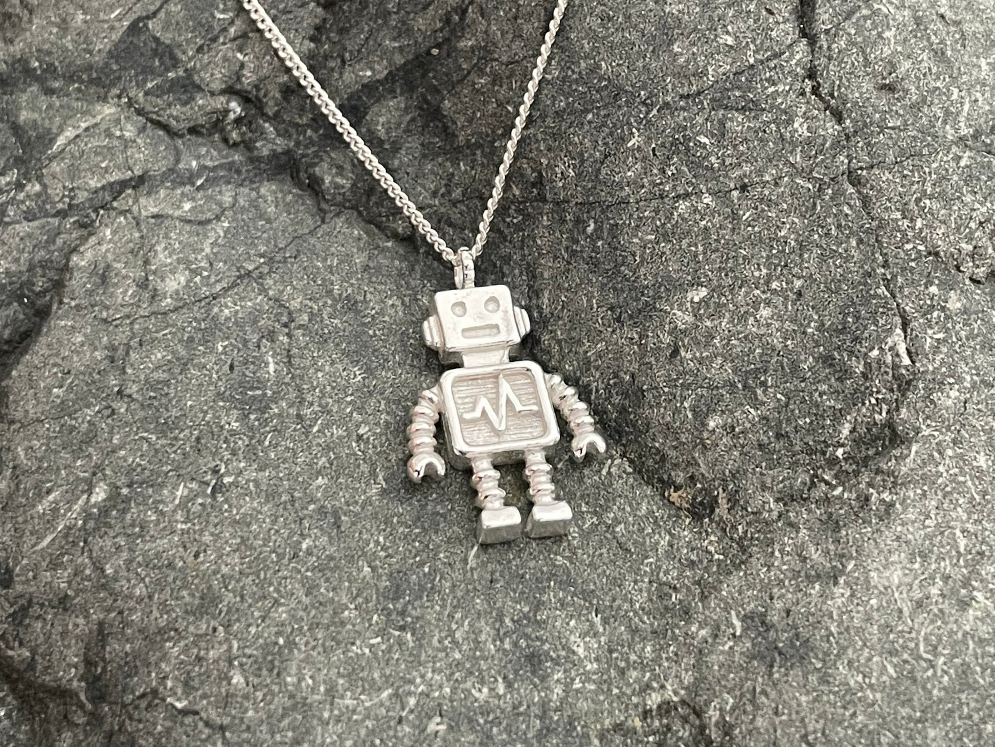 Robot - 925 Sterling Silver Plain Pendant Necklace Boxed