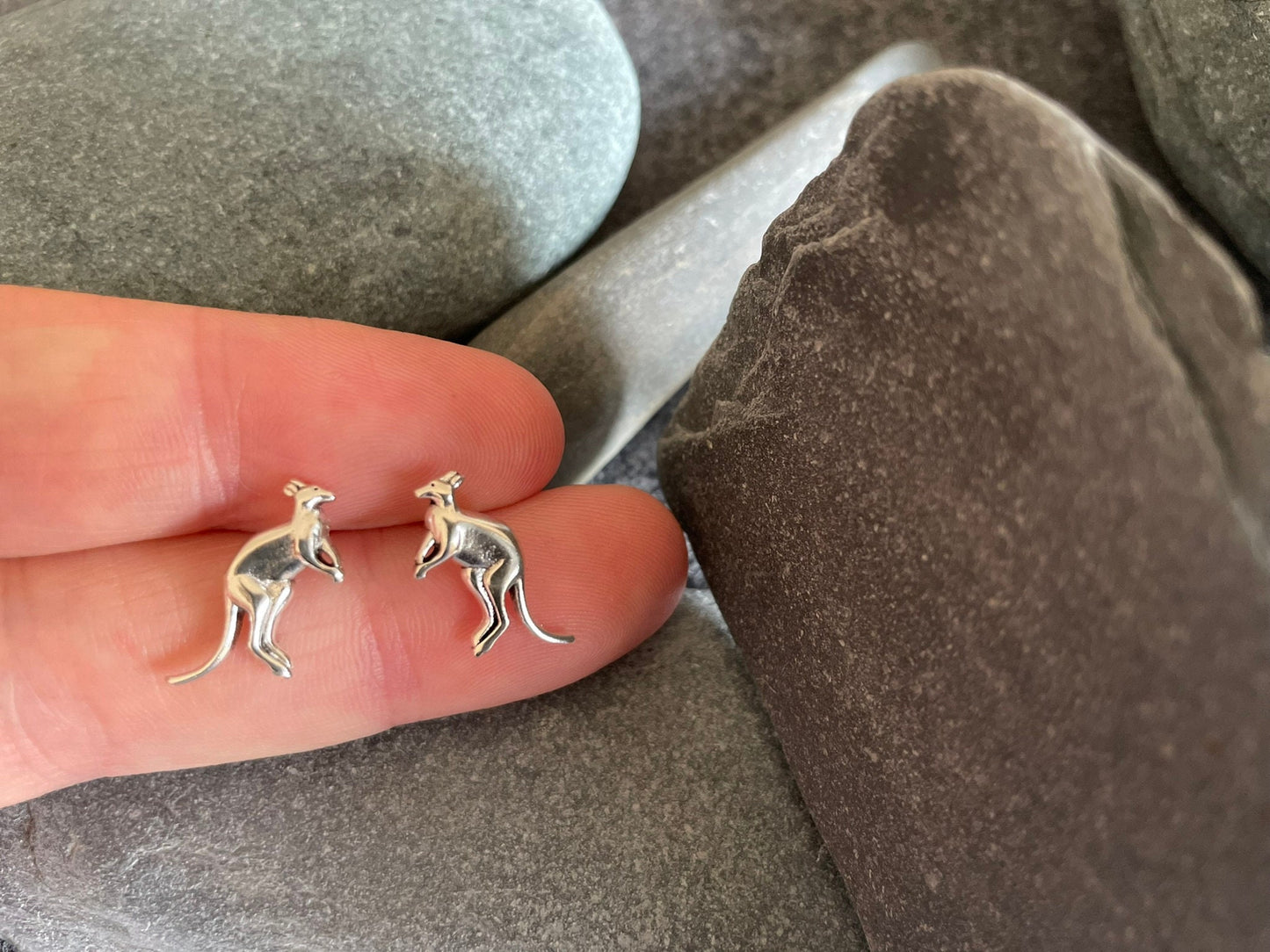 Kangaroo - 925 Sterling Silver Plain Stud Earrings