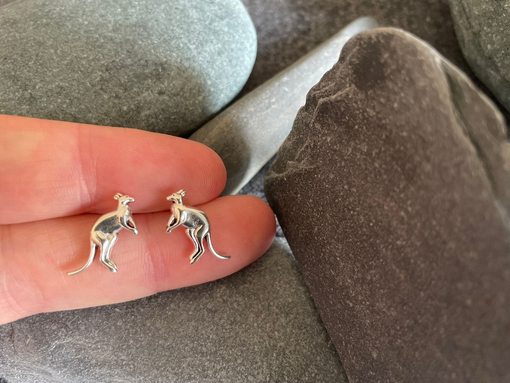 Kangaroo - 925 Sterling Silver Plain Stud Earrings