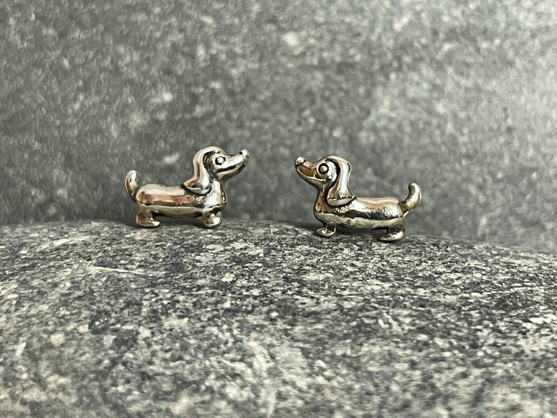 Dachshund Dog - 925 Sterling Silver Plain Stud Earrings