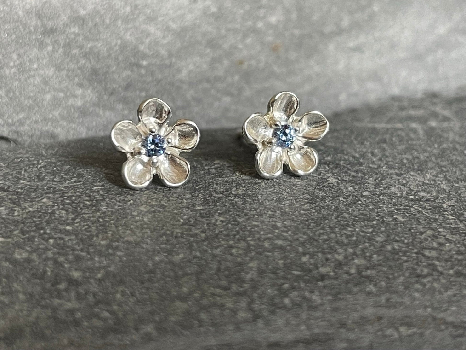 Flower - 925 Sterling Silver Blue Cubic Zirconia CZ Stud Earrings: Forget Me Not. Boxed
