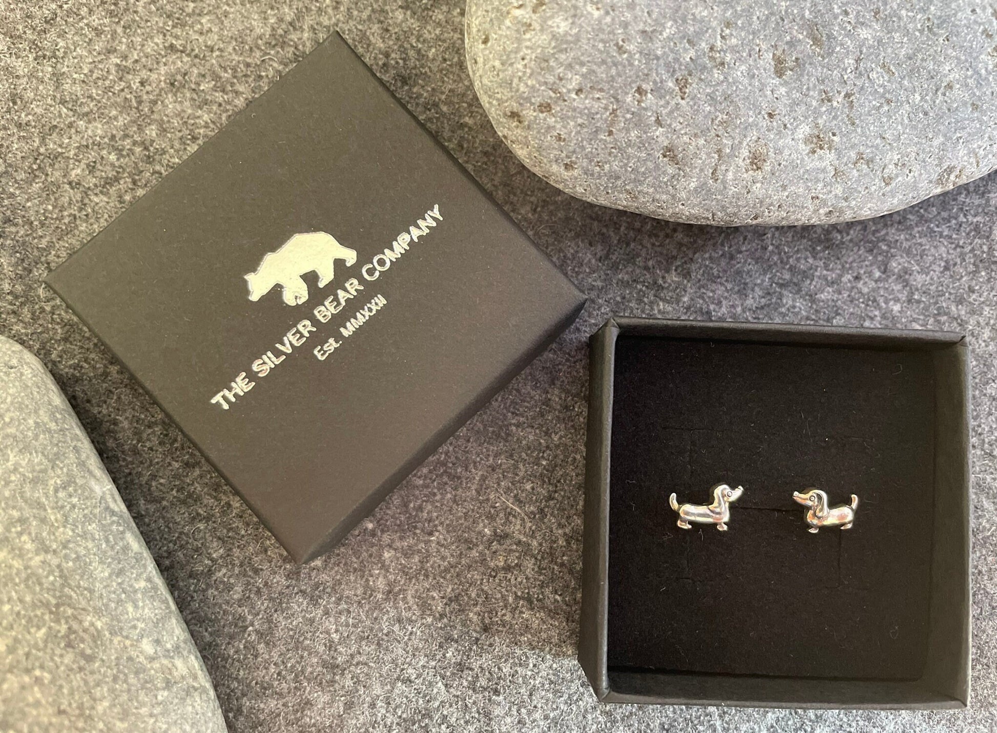 Dachshund Dog - 925 Sterling Silver Plain Stud Earrings