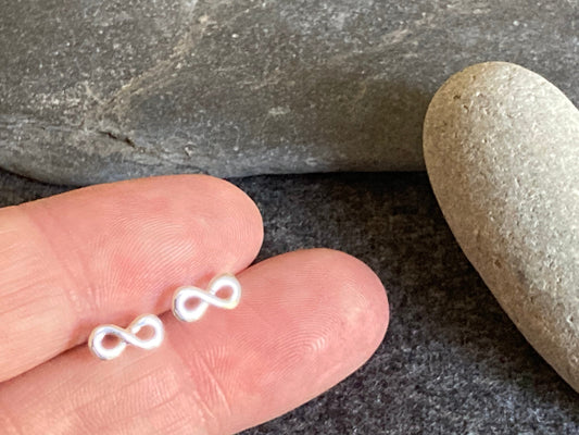 Infinity - 925 Sterling Silver Plain Stud Earrings Boxed