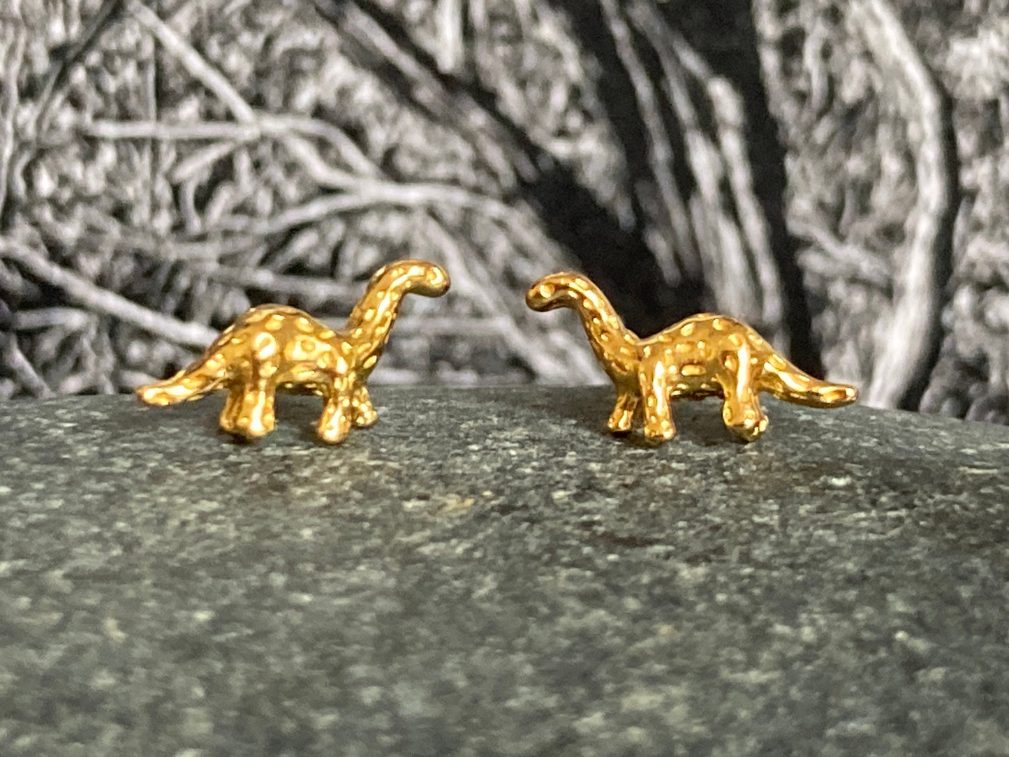 Dinosaur Brontosaurus - 14ct Gold Plated 925 Sterling Silver Stud Earrings - Boxed