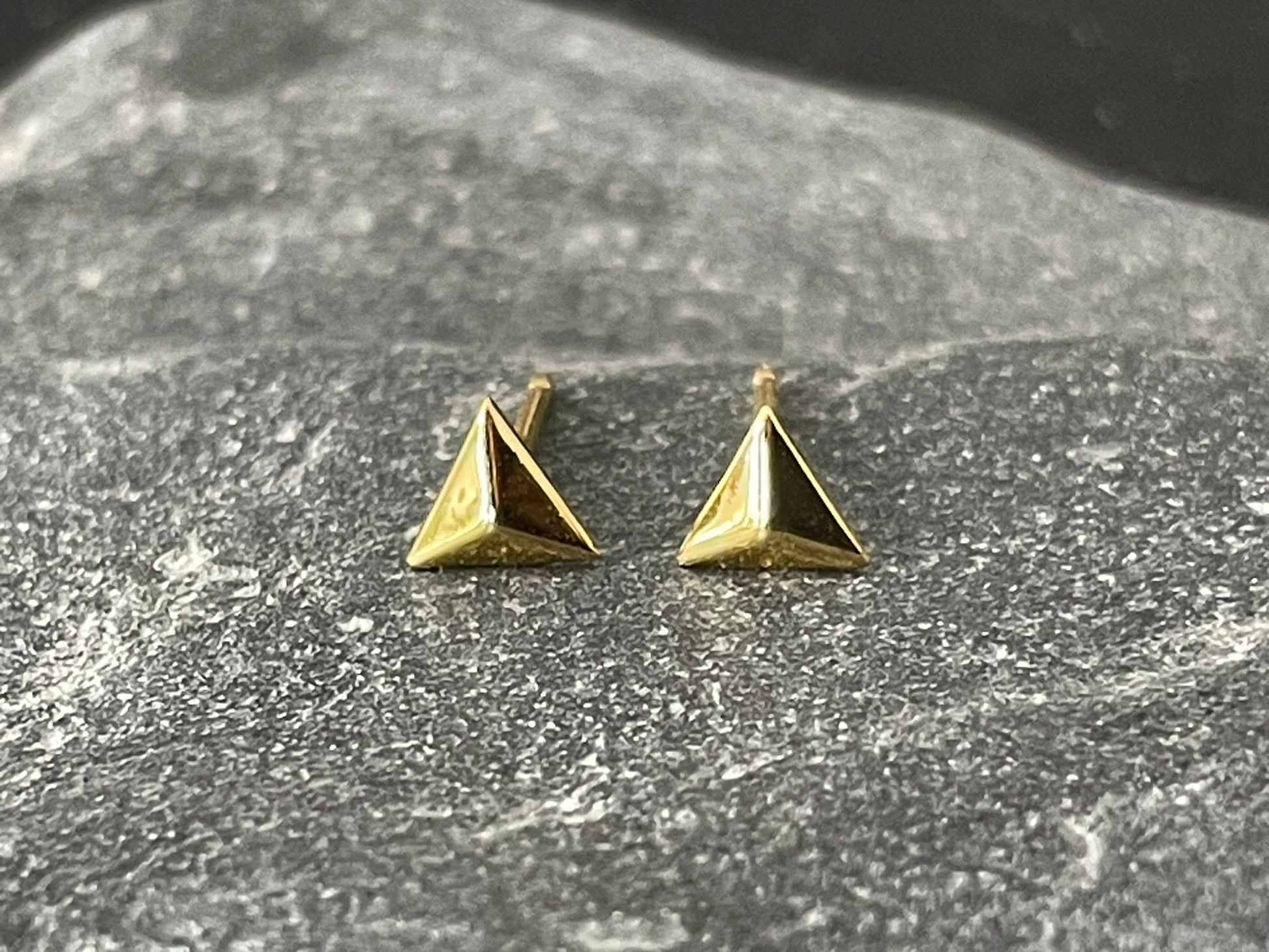 Triangle Earrings in Gold Plated 925 Sterling Silver