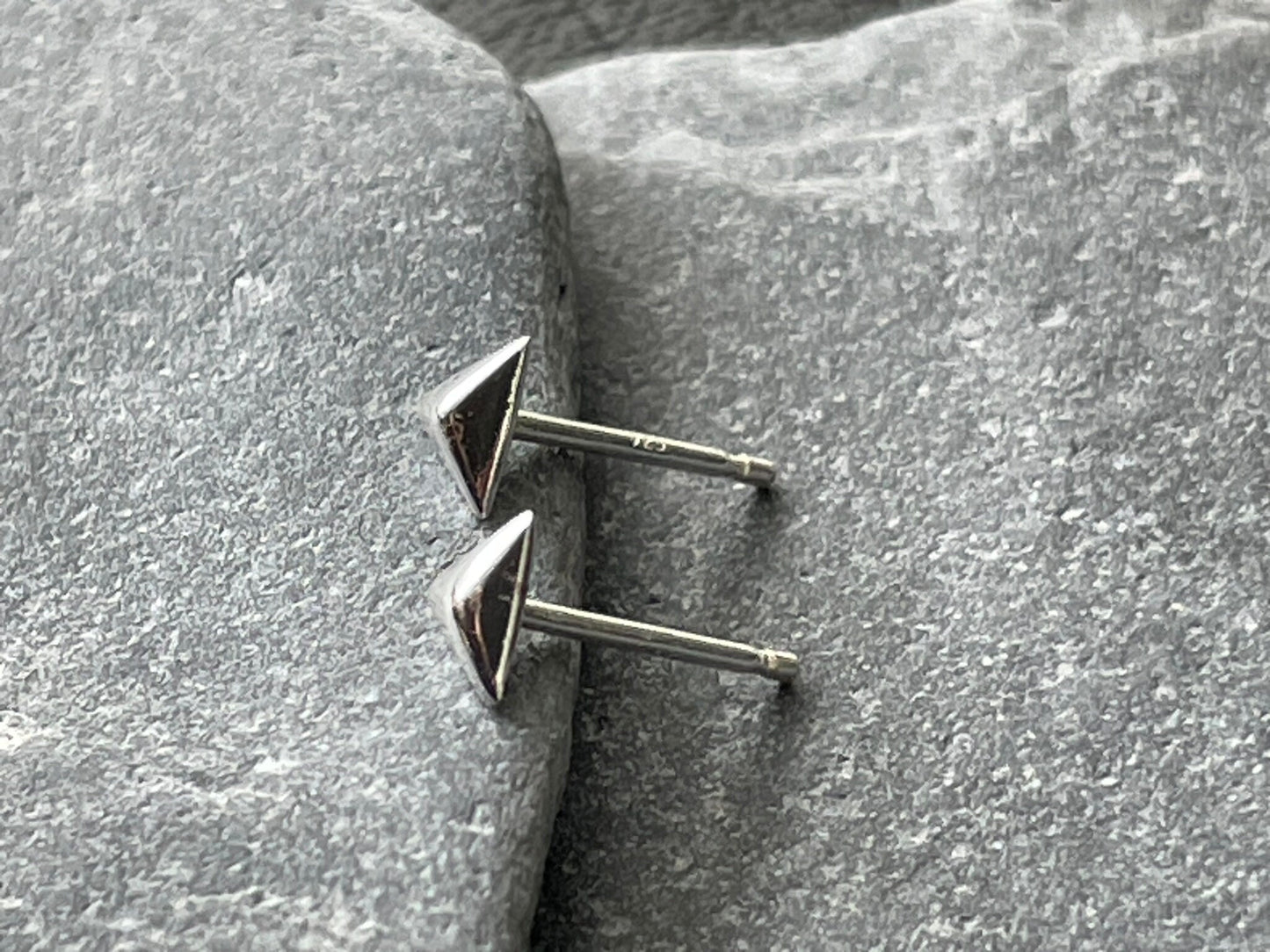 Triangle - 925 Sterling Silver Plain Ear Studs Boxed