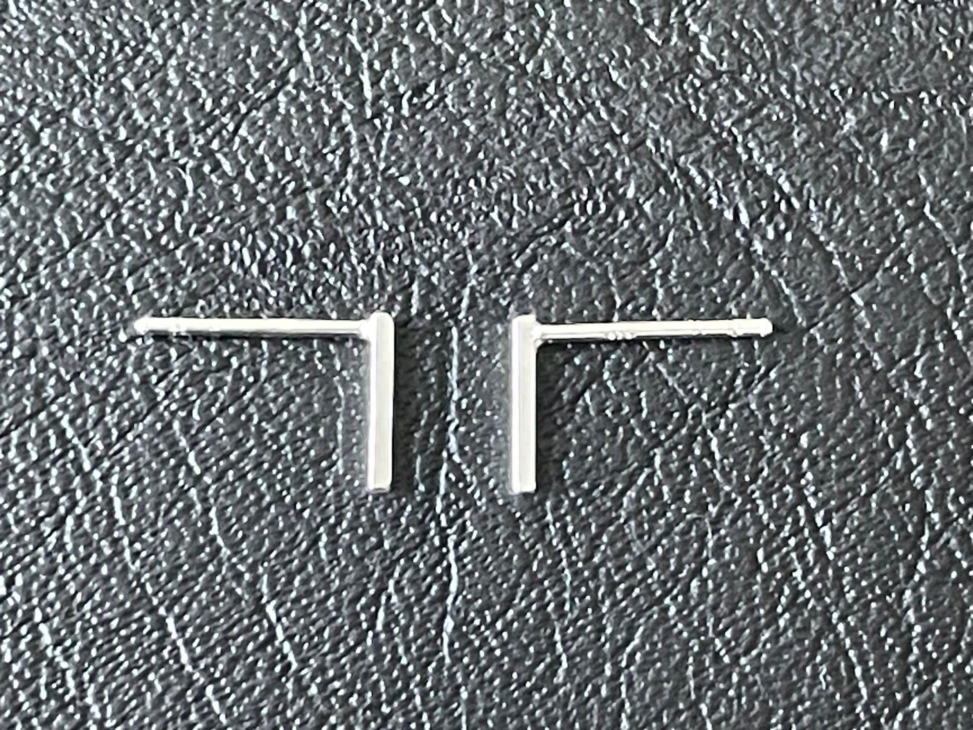 Bar - 925 Sterling Silver Plain Ear Studs Boxed