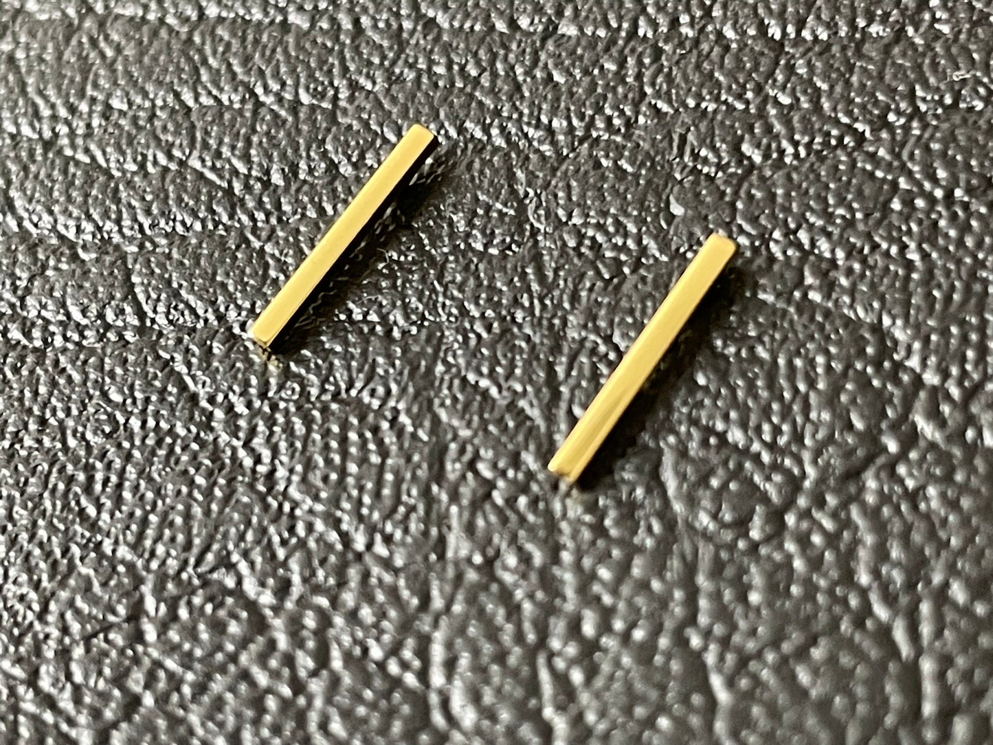 Bar - 14ct Gold Plated 925 Sterling Silver Plain Ear Studs Boxed