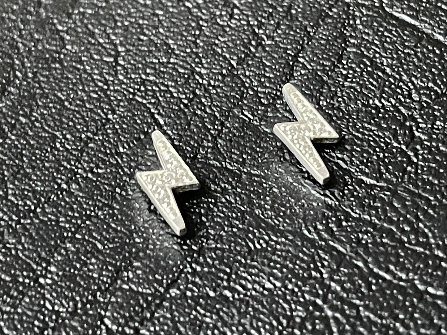 Lightning Bolt Eartings in 925 Sterling Silver with Cubic Zirconia