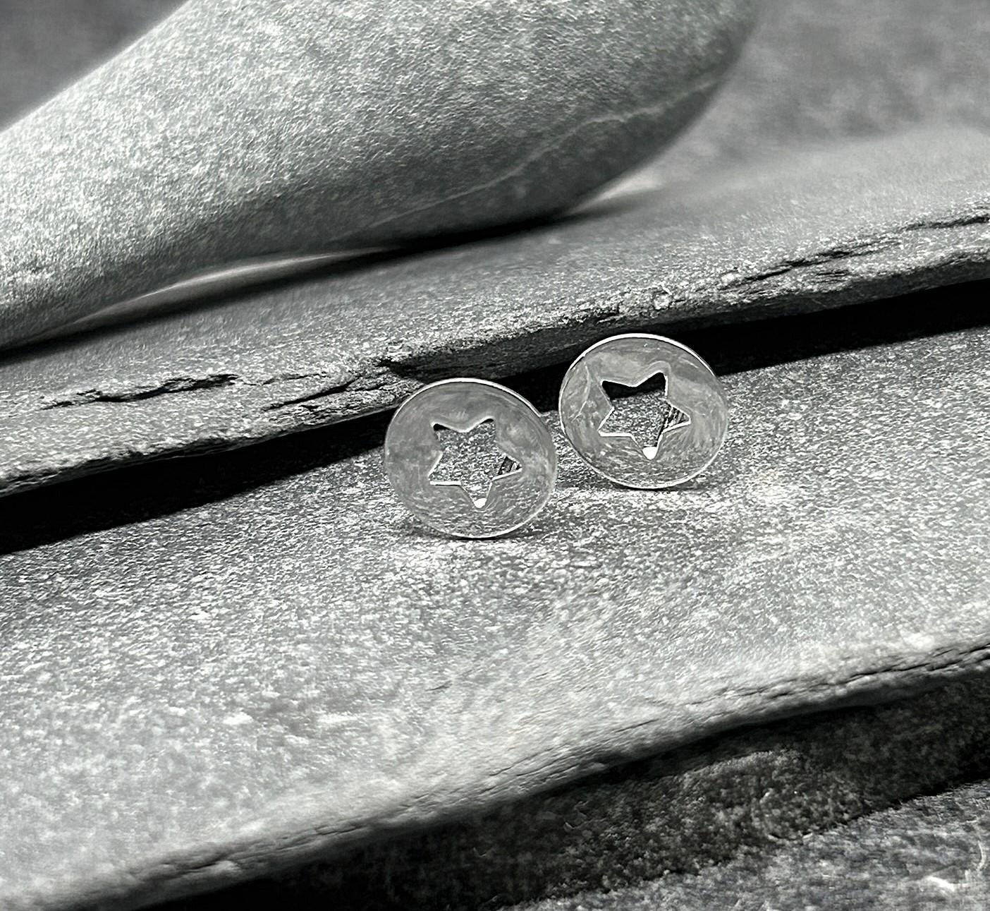 Star Disc Earrings in 925 Sterling Silver